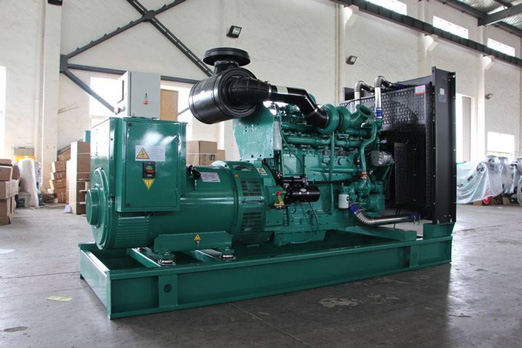 游仙320kw康明斯柴油发电车出租组图片 游仙320kw康明斯柴油发电车出租组图片